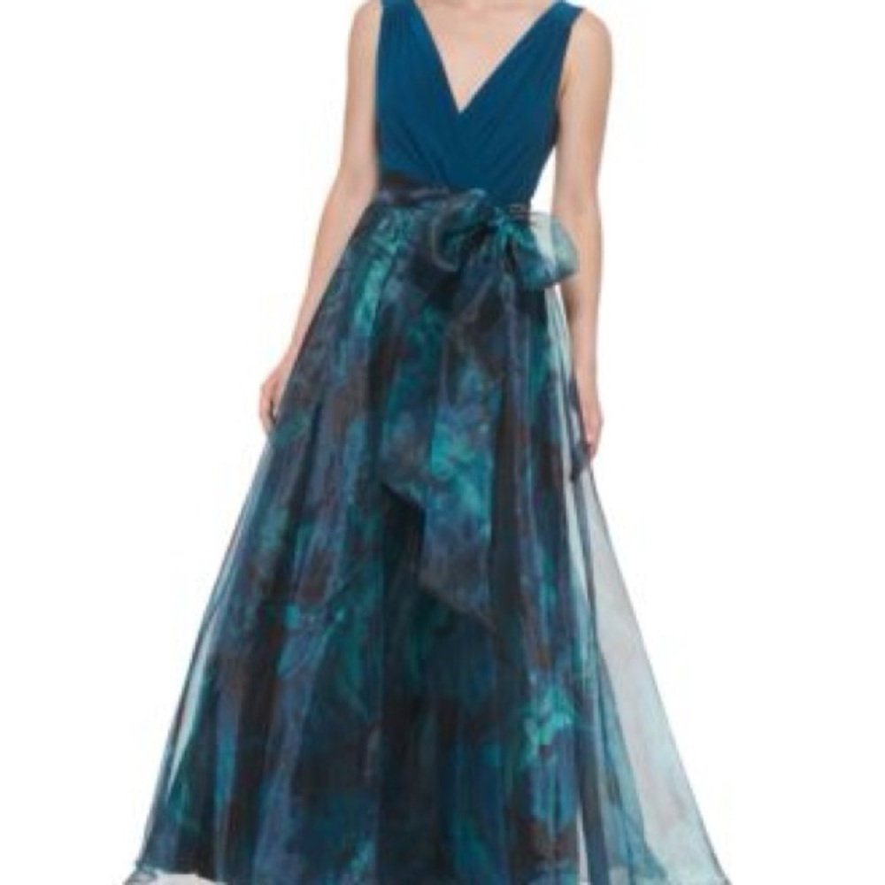 Mixed Media Sleeveless A-Line Gown
Eliza J